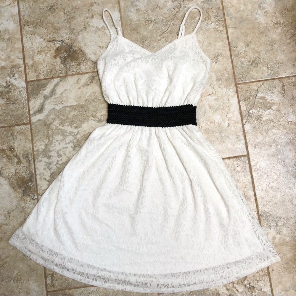 Soprano White Lace Spaghetti Strap Mini Dress